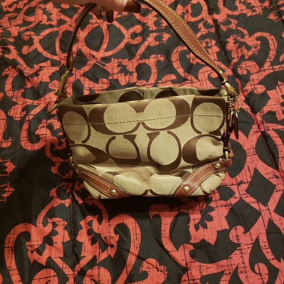 Coach purse - Picture 3 of 5